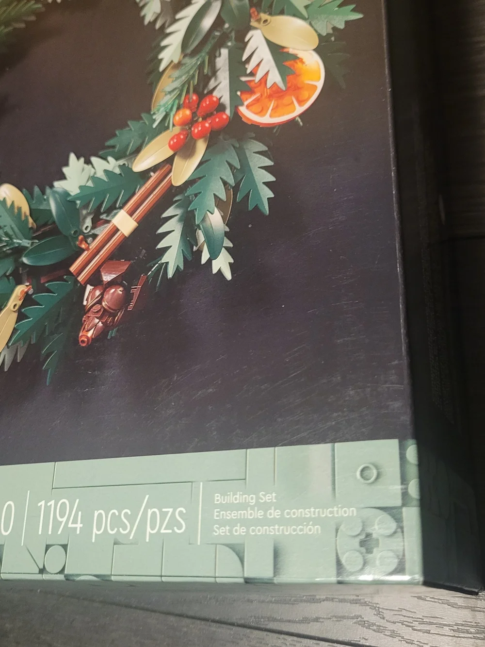 LEGO Icons Wreath Botanical Collection Set 10340 - Picture 2 of 5